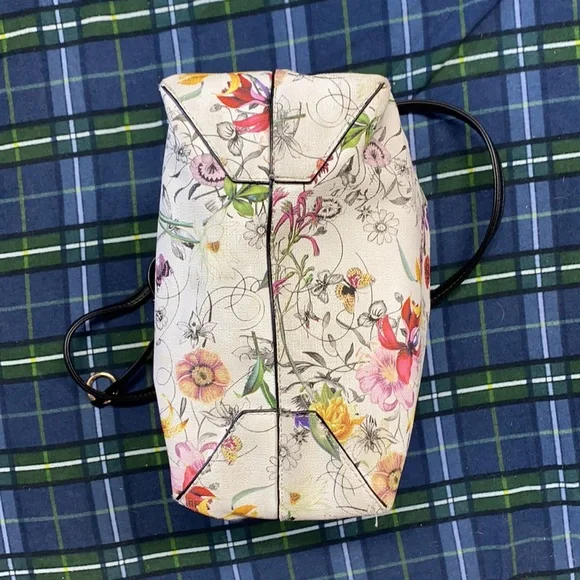 Super cute Floral Purse Bag - Picture 4 of 6